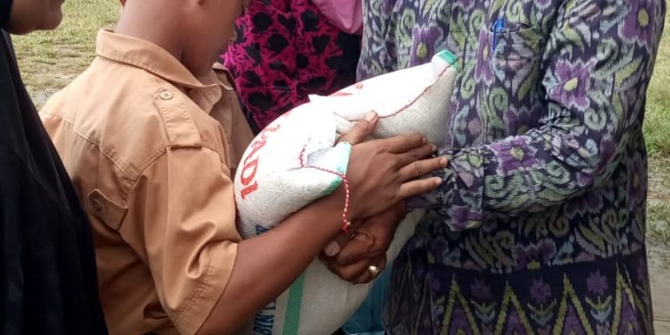 UPTD SPF SMPN 2 Singkil Salurkan Infaq