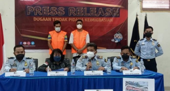 Imigrasi Tanjungbalai – Asaha Komitmen Lnjutkan Penyidikan 2 WNA Asal Bangladesh