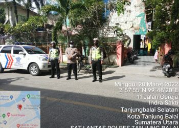 Polres Tanjungbalai Lakukan Pengamanan Gereja, Dengan Humanis Himbau Jemaat Lakukan   Vaksin Dosis 1,2 dan 3 (Boster) di GOR Polres Tanjungbalai