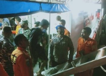 Kapal Karan di Perairan Tanjung Api , Danpos Basarnas TBA Ady Pandawa, 85 Orang Berhasil di Evakuasi, 2 Meninggal Dunia
