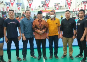 Wali Kota Tanjungbalai,Hadir Dalam Seleksi Daerah Atlit Gulat di Gedung Olahraga Baru Binjai, Dukung Penuh