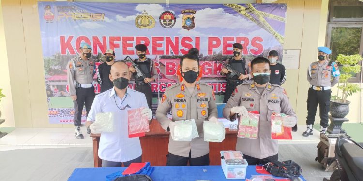 TJ Pengedar Narkoba Berhasil Diamankan Sabu Sabu 3,6 kg dan Pil Ekstasi 152,8 Gr Oleh Satresnarkoba Polres Bangka
