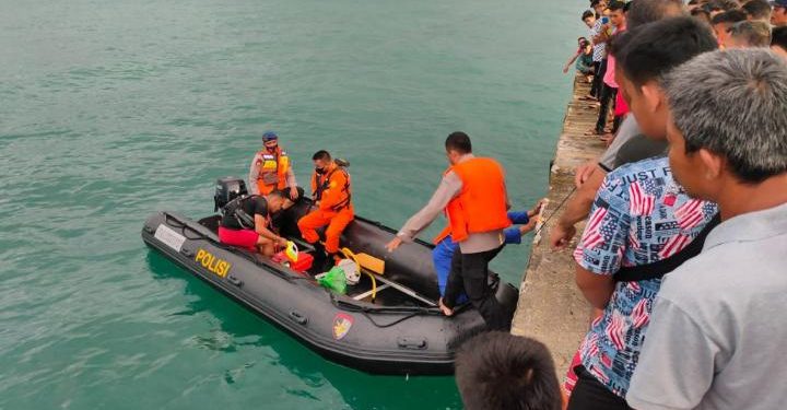 Dua Orang Remaja Tenggelam di Pantai Hoya, Desa Teluk Belukar Utara, Kota Gunungsitoli, Pada Minggu (1/5/2022) Sore