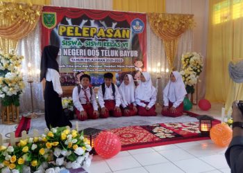Pelepasan Siswa-Siswi Kelas VI SD Negeri 005 Teluk  Bayur Penuh Dengan Air Mata