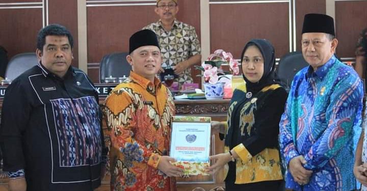 Bupati Labuhanbatu Hadiri Rapat Ranperda Pertanggungjawaban APBD 2021