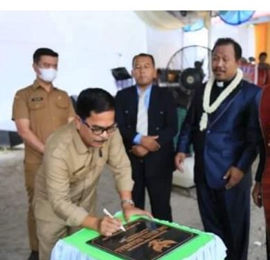 Bupati Labuhanbatu Himbau Gereja Tidak Hanya Wadah Beribadah Umat Kristen Juga Berpungsi Membentuk Akhlak dan Budi Pekerti Jemaatnya