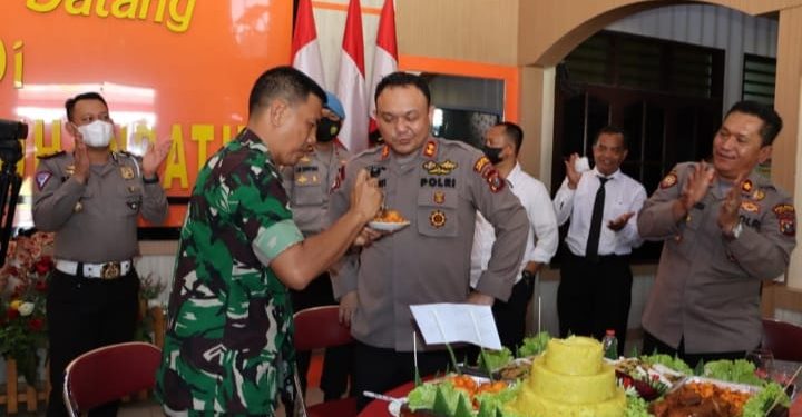 Kasdim 0209/LB Pimpin Personil Masuk Polres Labuhanbatu