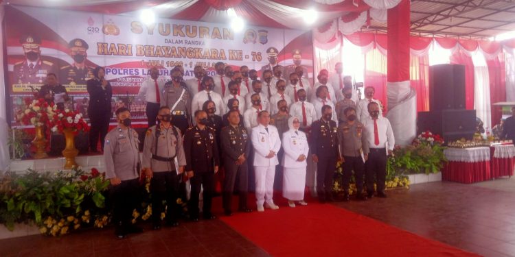 Bupati dan Wakil Bupati Labuhanbau Menghadiri Acara Syukuran HUT Bhayangkara ke – 76, Polri Tetap Jaya dalam Mengemban Tugasnya