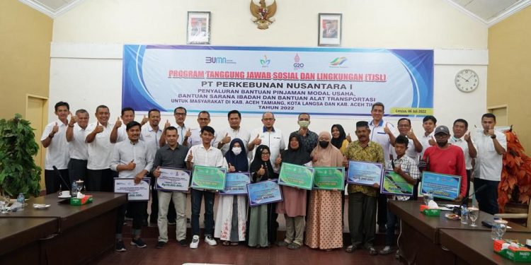 PTPNI Salurkan Bantuan Modal Kerja Kepada UMKM dan Bantuan Transportasi Kepada Penyandang Disabilitas