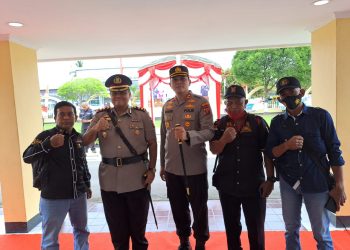 Serah Terima Jabatan Kapolres Berau Dari Anggoro Wicaksono, S.H., S.I.K., M.H Kepada Sindu Brahmarya, S.H., S.I.K  Berjalan Penuh Haru