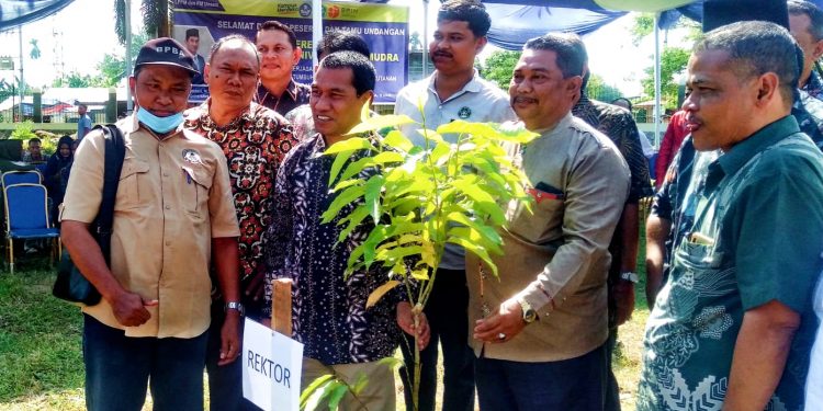 Unsam Disokong Arboretum Kampus Hijau