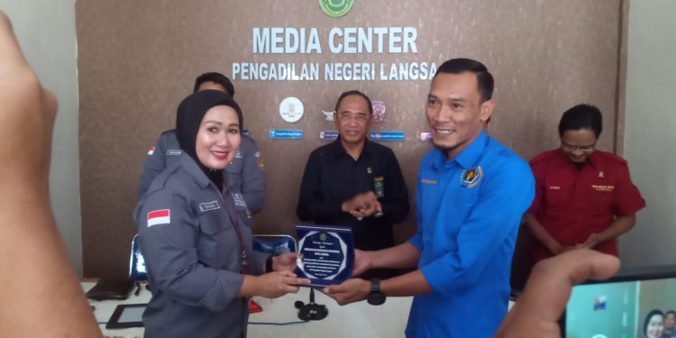 Pengadilan Negeri Langsa Launching Aplikasi e-Humas dan Ruang Media Center