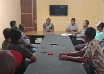 Perwakilan Petani Sawit Sekecamatan Tanjung Batu Mendatangi Polsek Pulau Derawan,   Membahas Persoalan Harga TBS Antara Kemitraan Petani dan Koperasi KHB Dengan PT.SKJ