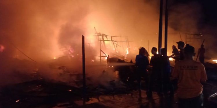 Tiga Rumah di Gampong Kapa Kecamatan Langsa Timur Ludes Terbakar, Kerugian Diatas Ratusan Juta Rupiah