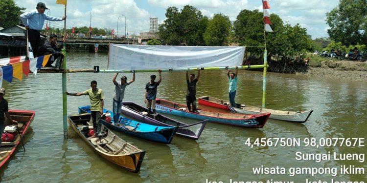 Wisata Gampong Iklim Mengadakan Perlombaan Boat