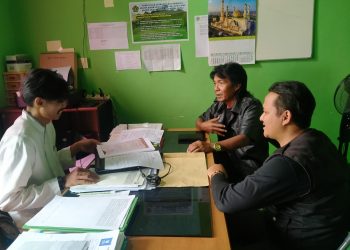 LBHK – Wartawan Kutim Silaturahmi ke Kantor KUA Muara Wahau, Pertanyakan Prihal SOP Pengajuan Nikah