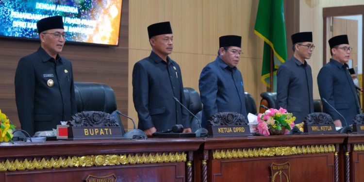 Fraksi-Fraksi DPRD Sampaikan Pandangan Umum Terhadap Raperda APBD Perubahan Muba 2022