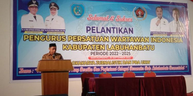 Bupati Labuhanbatu Diwakili PltKadis Komunikasi Dan Infokom Resmi Buka Pra Uji Kompetensi Wartawan