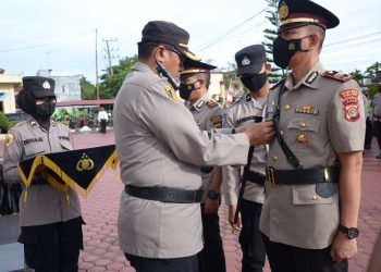 Kapolres Langsa Pimpin Sertijab Kapolsek Langsa Timur dan Penyerahan Penghargaan Personil Berprestasi