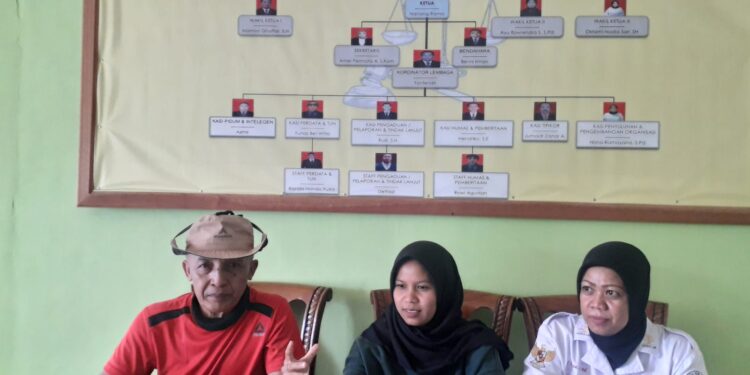 LBHK-Wartawan Solok Siap Jadi PH Perundingan Bipartite Upah Lembur Karyawan PT.Aqua Kayuaro Solok