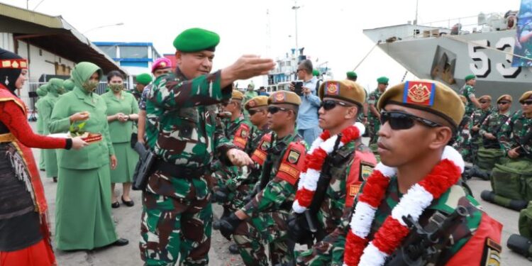 Pangdam I/BB Sambut Prajurit Yonarhanud 11/WBY di Belawan Tunaikan Tugas Negara