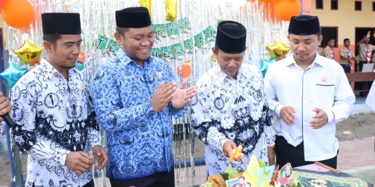 Yayasan  Elpi-AL AZIS  Peringati Hari Guru Nasional (HGN) ke – 77