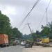 Tiang Trapo milik PT.PLN Tumbang Di Gunung Selamat Di duga seruduk Mobil Tronton