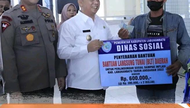 Bupati Labuhanbatu Hadiri Launcing Penyaluran (BLT) Kepada Masyarakat Perlindungan Sosial Dampak Inflasi tahun 2022 Oleh Dinas Sosial Bersama Bank Sumut