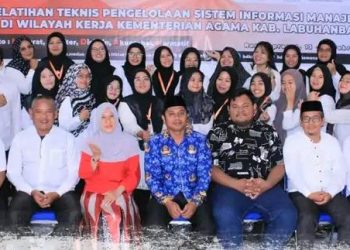 Plt.Kadis Kominfo Labuhanbatu Hadiri Acara Penutupan Diklat dan Pengelolaan Sistem Imformasi Manajemen Kemenag