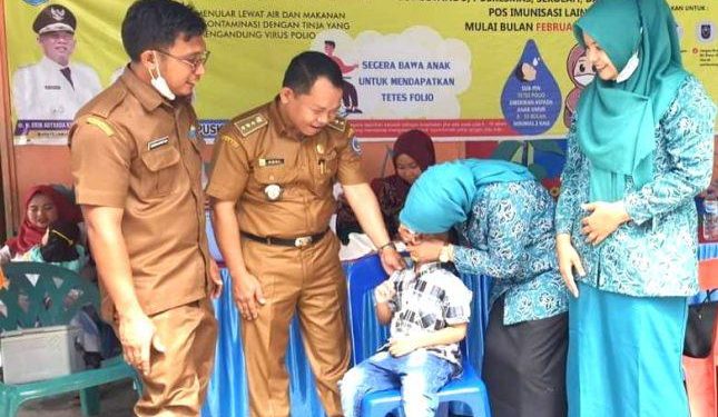 Camat Panai Hulu Saat Meninjau Pelaksanaan PIN Polio