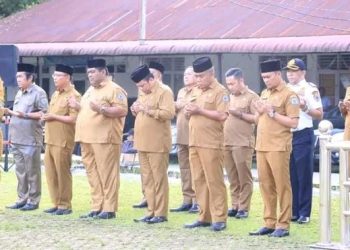 Sekdakab Labuhanbatu , Ir.Muhammad Yusuf Siagian ,M.MA Pimpin Upacara  Apel Gabungan di Lapangan BKPP