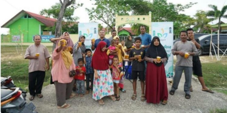 Selama Tiga Hari Berturut Turut PTPN 1 Langsa  Membagikan Takjil di Bulan Suci Ramadhan 1444 H