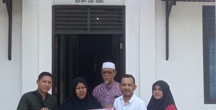 Pemko Langsa Melalui Badan Baitul Mal Salurkan Bantuan Pemulangan Warga Kota Langsa Yang Sakit  di Malaysia