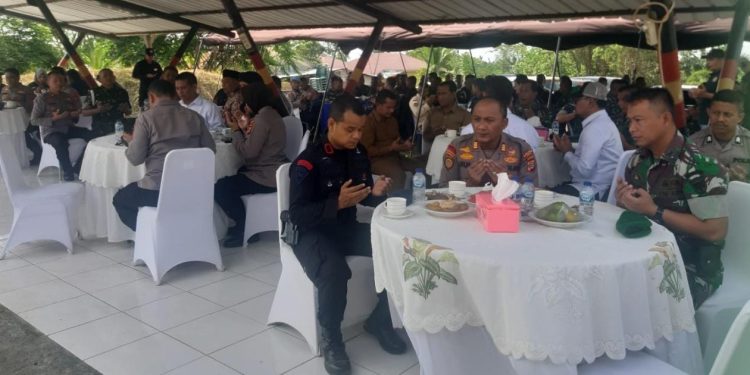 Sinergitas TNI-POLRI Beserta Para Media Ngopi Bareng Forkopinda di Kompi 2 Batalyon B Pelopor