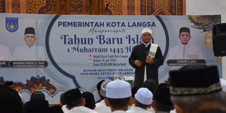 Pj. Walikota Langsa Peringati 1 Muharram 1445 H/2023 Bersama Masyarakat Kota Langsa di Masjid Agung Darul Falah Langsa
