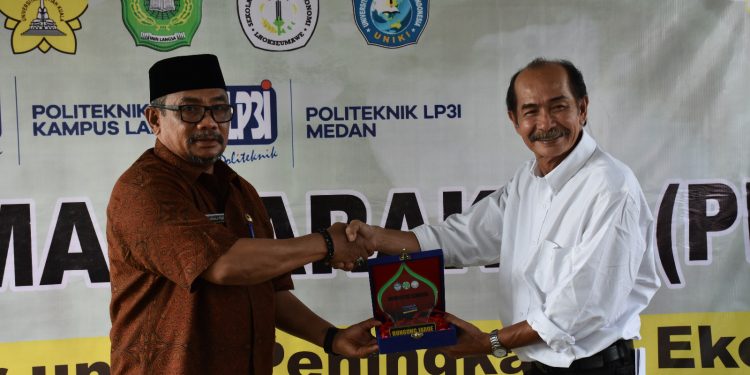 Dengan Menanam Tanaman Kelor Dapat Meningkatkan Perekonomian Masyarakat Serambi Indah Kecamatan Langsa Barat
