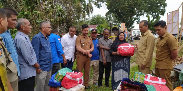 Pemerintah Kota Langsa Bantu Korban Kebakaran Di Desa Sungai Pauh Induk Kecamatan Langsa Barat
