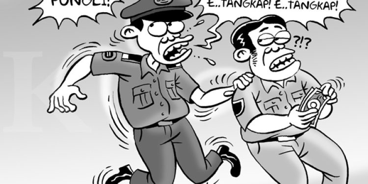 Gawat:Bertahun tahun Mengutip Uang Dengan Pedagang Buah Tanpa Menggunakan Tikèt Yang Resmi